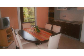 Chorwacja Privát Zavalatica, Zewnątrz